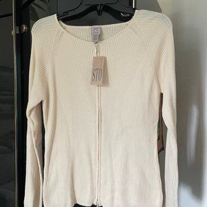 NWT STO Lightweight Size Small sweater top.